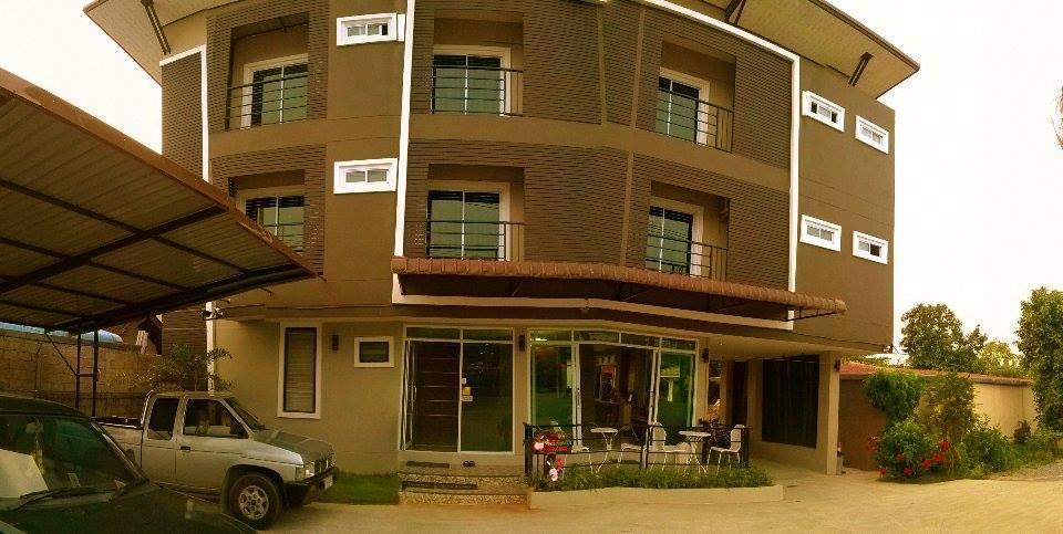 Aparthotel Bansappoori Lamphun Esterno foto
