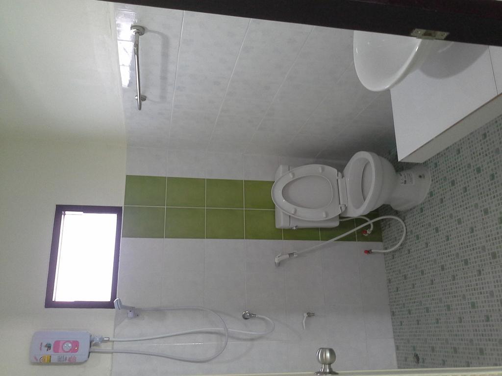Aparthotel Bansappoori Lamphun Esterno foto