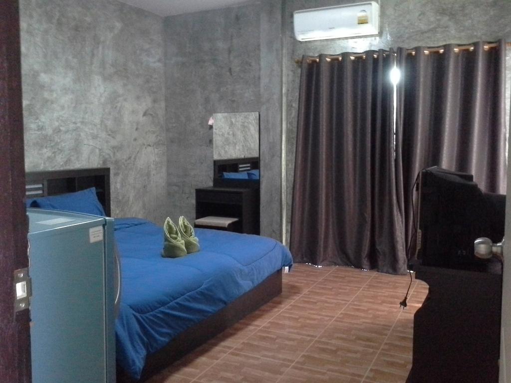 Aparthotel Bansappoori Lamphun Esterno foto