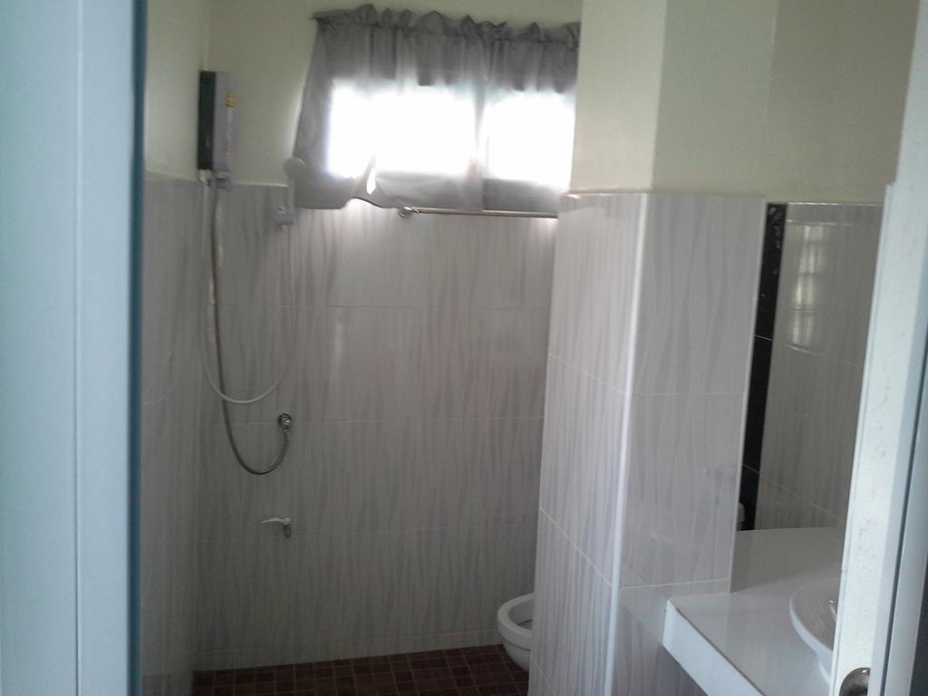 Aparthotel Bansappoori Lamphun Esterno foto