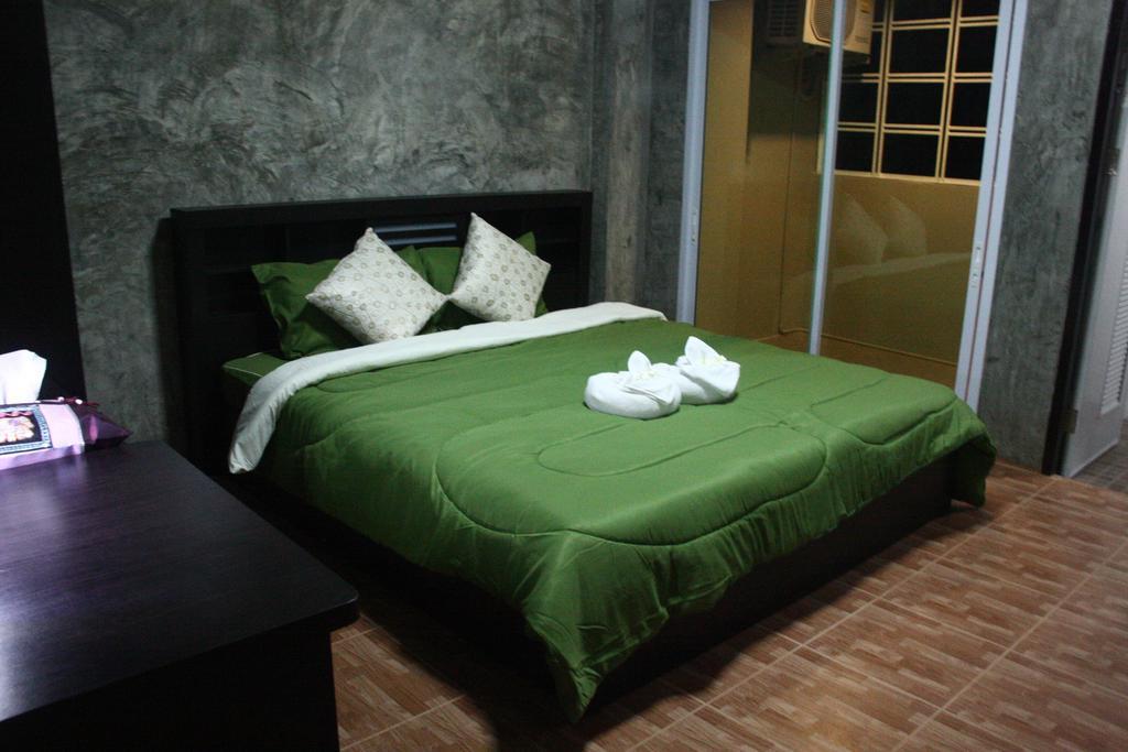 Aparthotel Bansappoori Lamphun Esterno foto