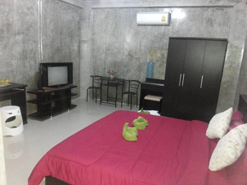 Aparthotel Bansappoori Lamphun Esterno foto