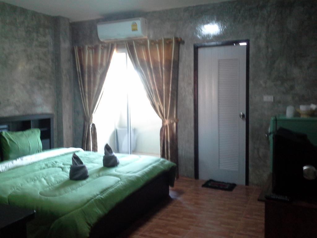 Aparthotel Bansappoori Lamphun Esterno foto