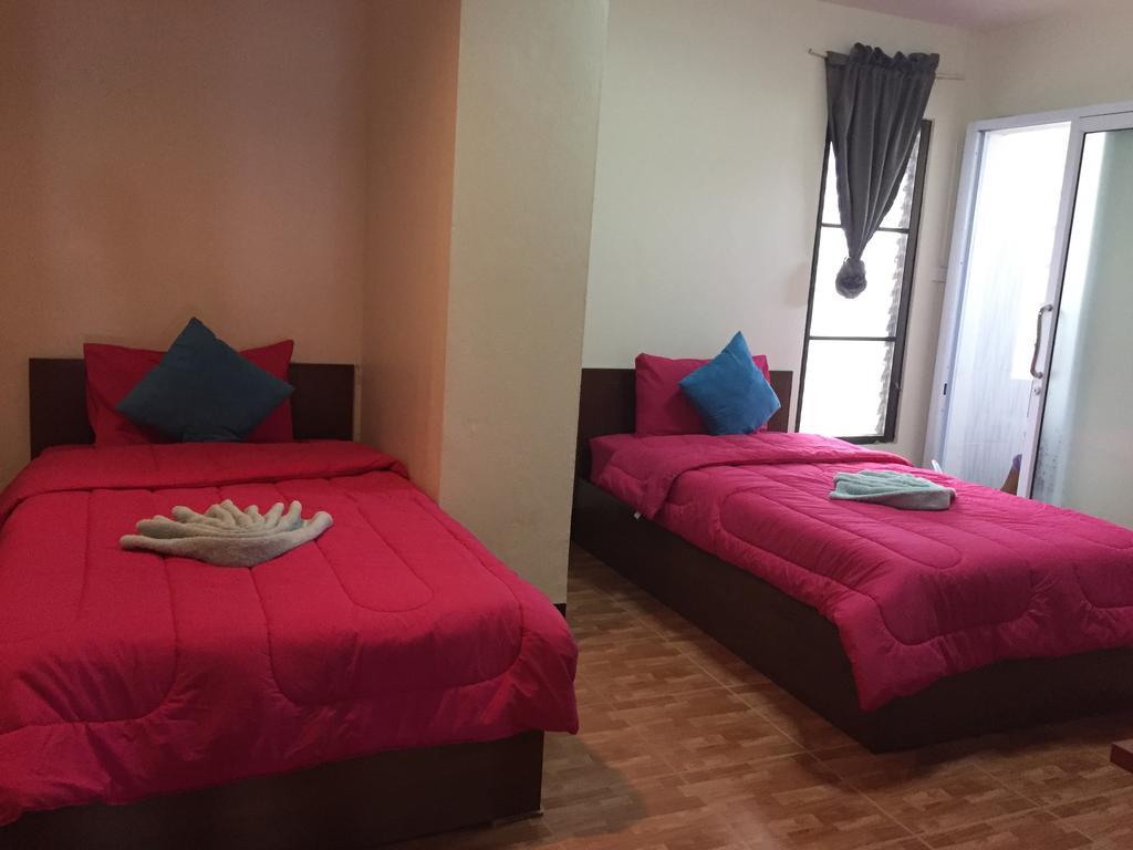 Aparthotel Bansappoori Lamphun Esterno foto